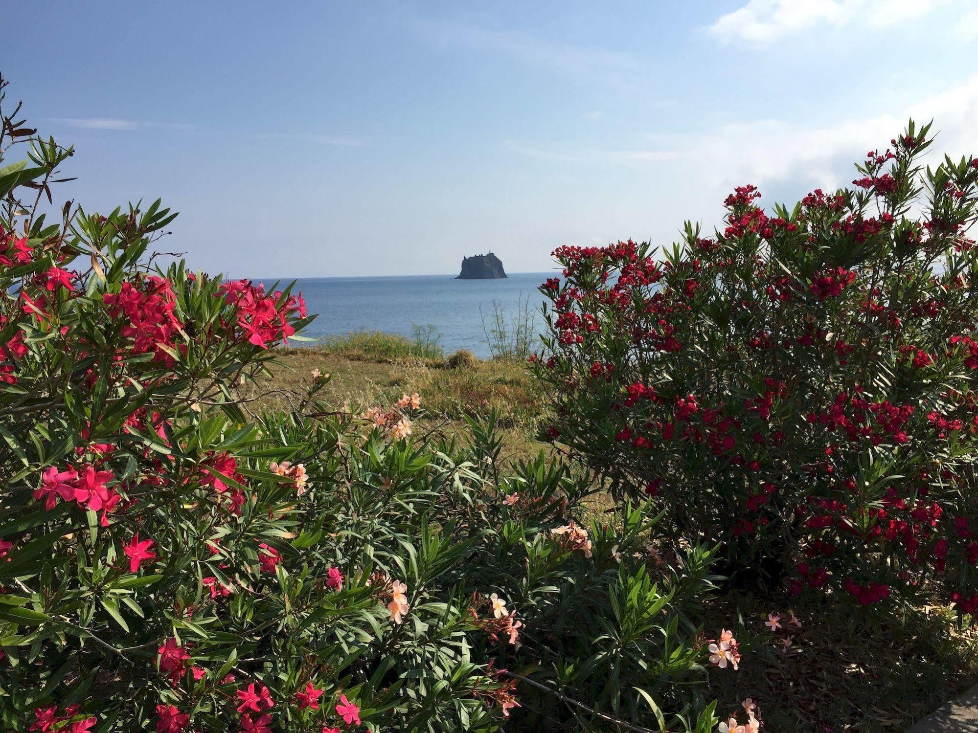 Pensione La Nassa Estrómboli Exterior foto